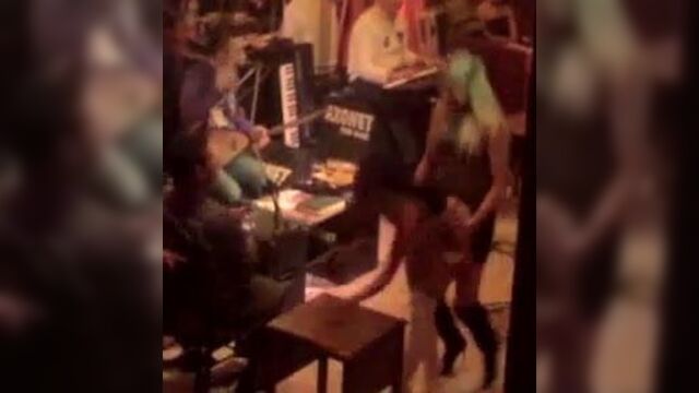 Порнуха №390036 - 2pornuha.com