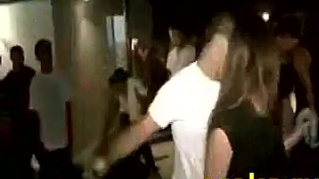 Порнуха №374939 - 2pornuha.com