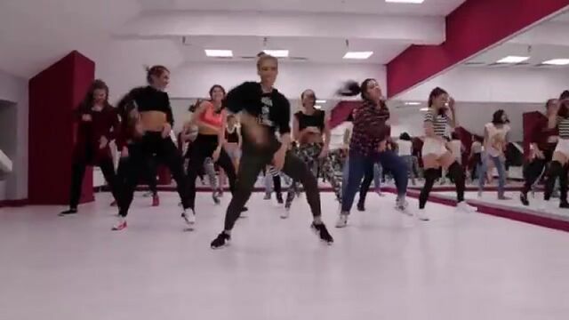 Порнуха №99992 - 2pornuha.com